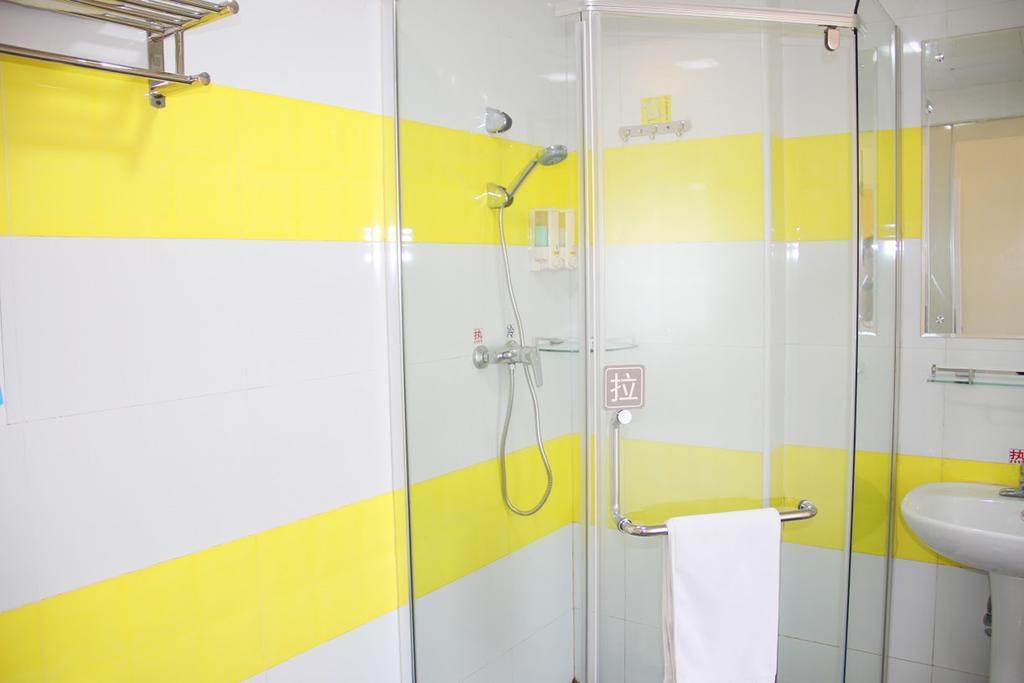 7Days Inn Jiangmen Peng Jiang Qiao North Exterior foto