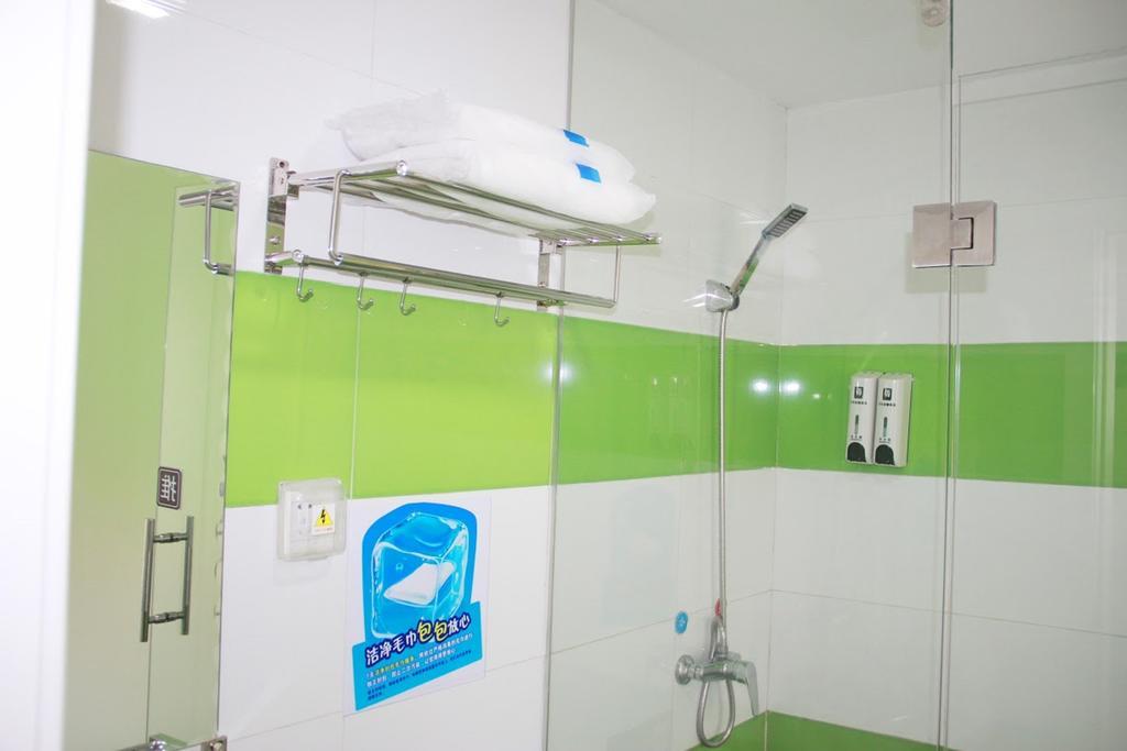 7Days Inn Jiangmen Peng Jiang Qiao North Exterior foto