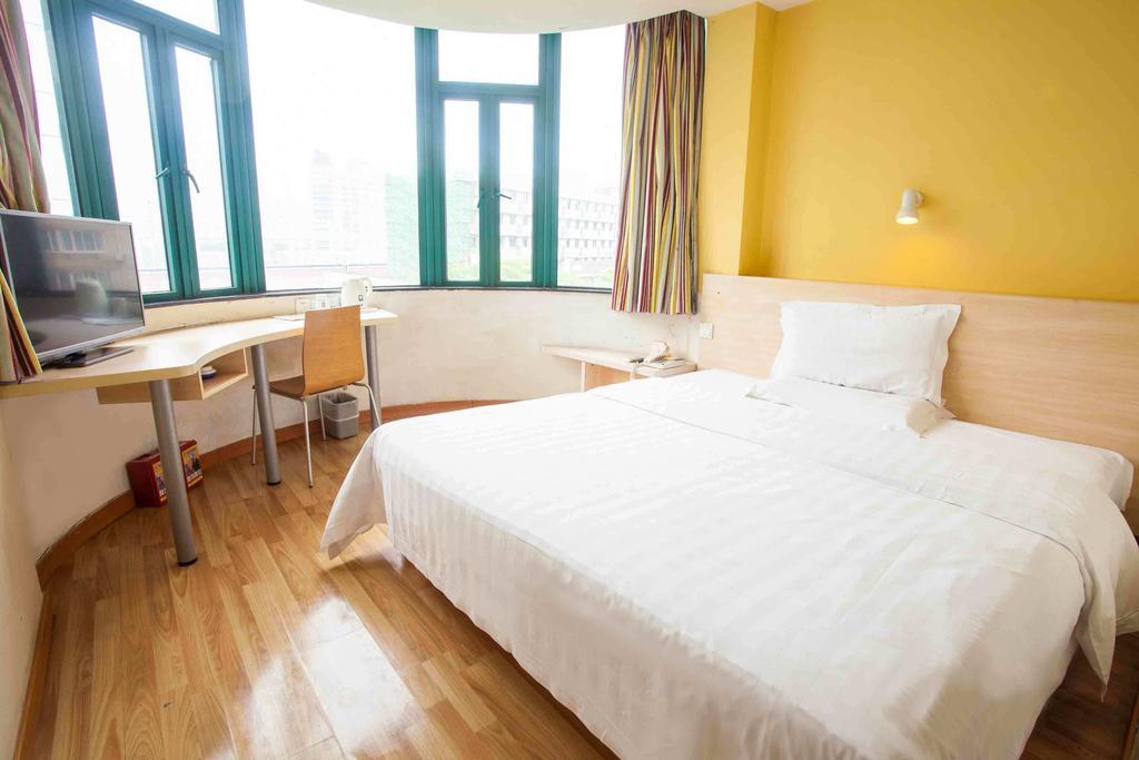 7Days Inn Jiangmen Peng Jiang Qiao North Zimmer foto